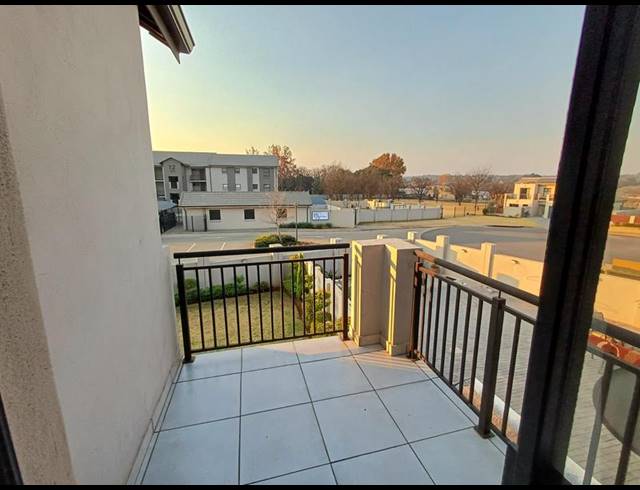 3 BEDROOM HOUSE FOR SALE IN RASLOUW